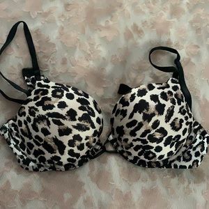 Victoria’s Secret miraculous Plunge bra